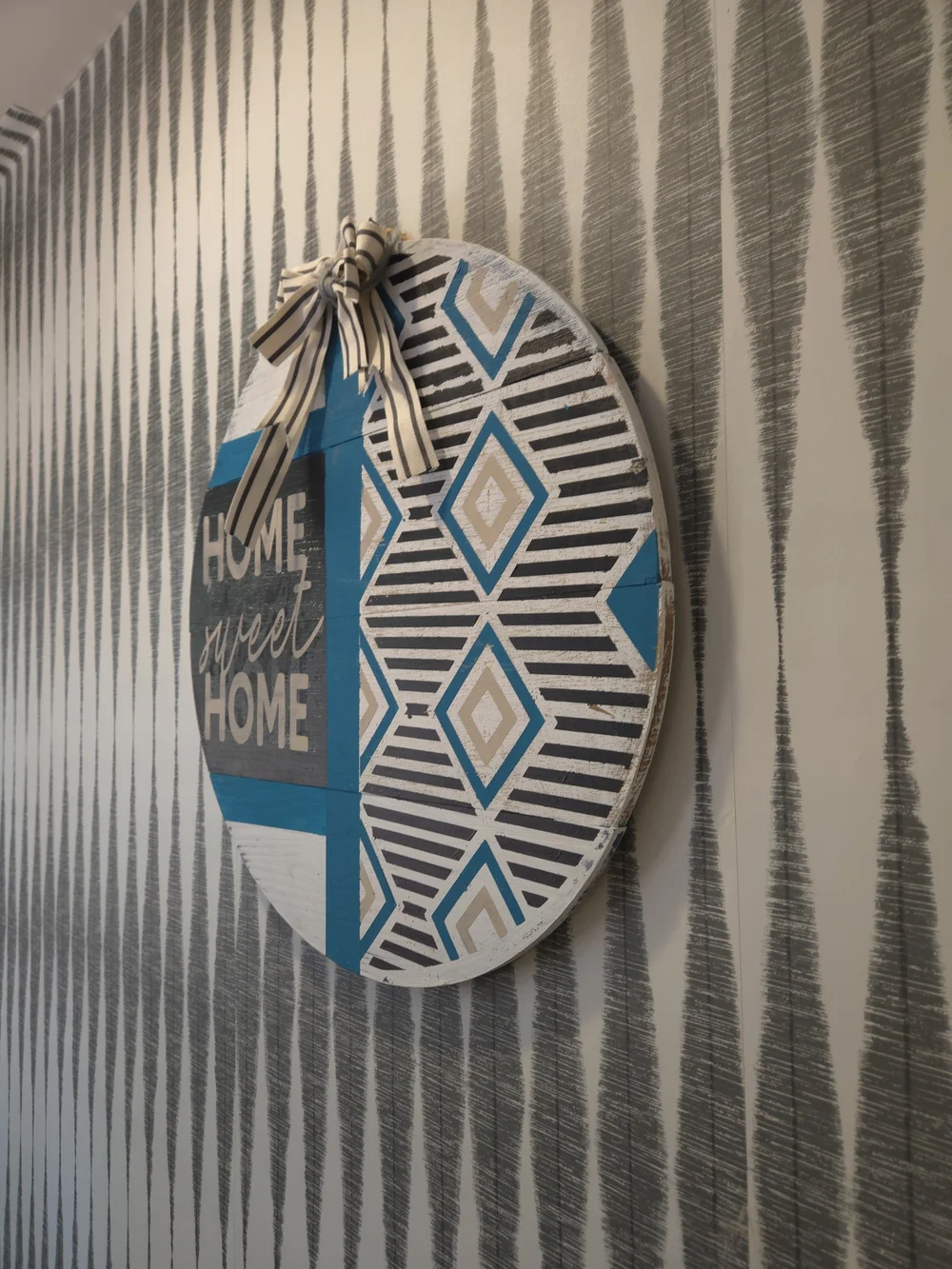 Home Sweet Home Round Wall Plaque - Blue, Black, White
